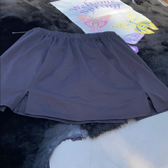 Under Armor Black Golf Tennis Skort with Slits Attached Shorts Small S Elastic - Picture 10 of 16